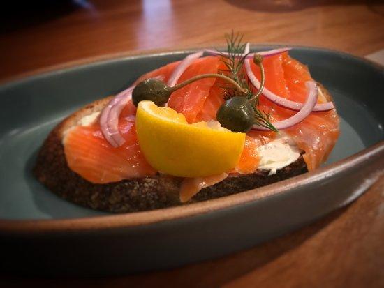 Between Cafe & Eatery